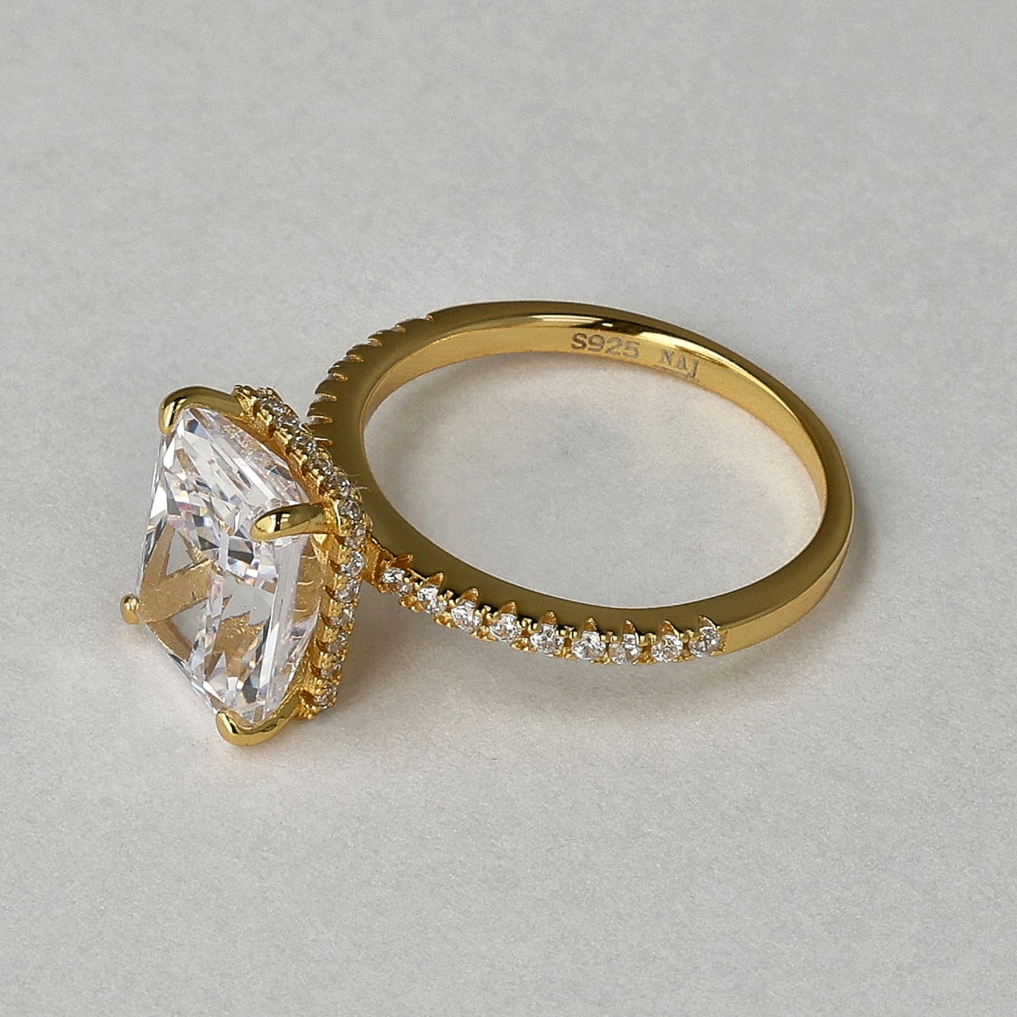 Solaris Promise Ring